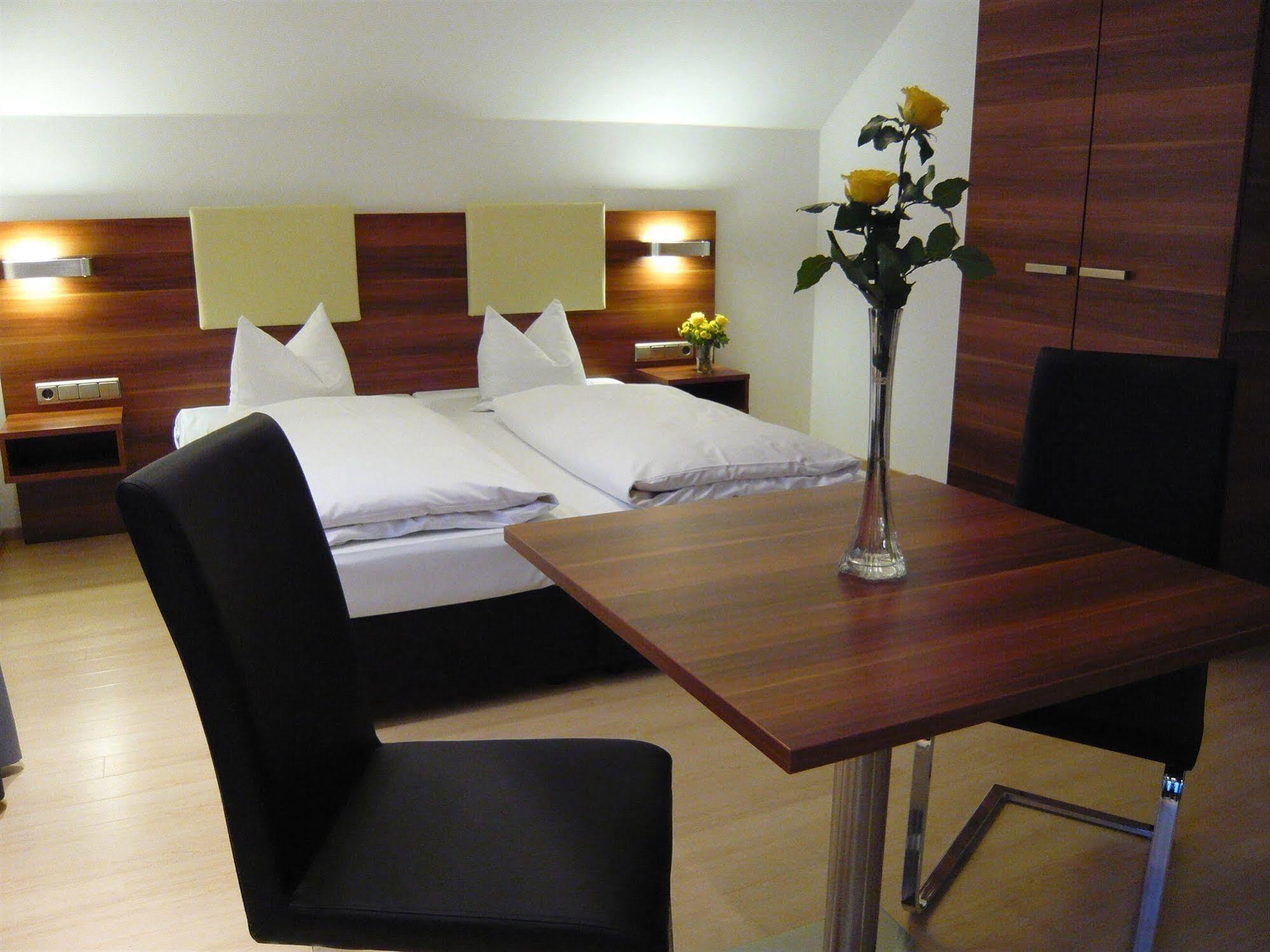 Hotel Das Essigmanngut Anif Ngoại thất bức ảnh